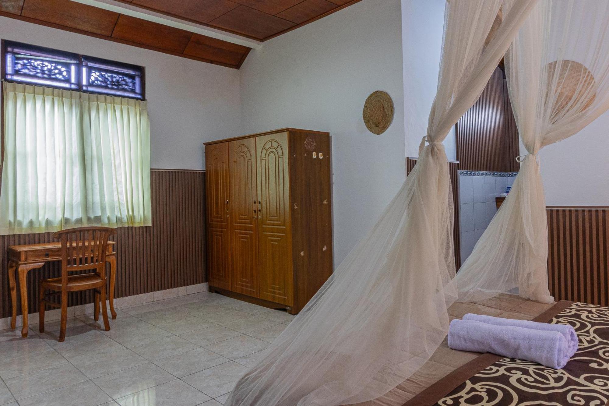 Artha Dewata Home Stay Ubud  Exterior photo